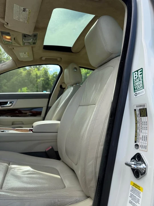 2010 Jaguar X250 XF - Image 10 of 16