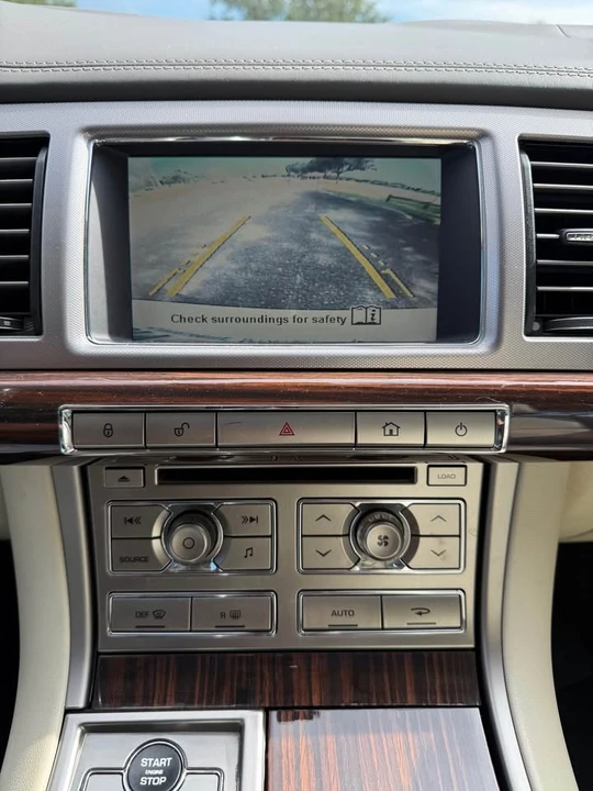 2010 Jaguar X250 XF - Image 11 of 16
