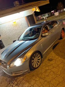 2010 Jaguar XF Premium Sedan