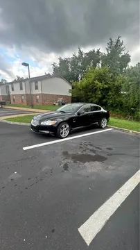 2010 Jaguar XF Premium Sedan 4D
