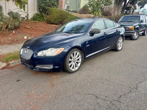 2010 Jaguar XF Premium Sedan 4D