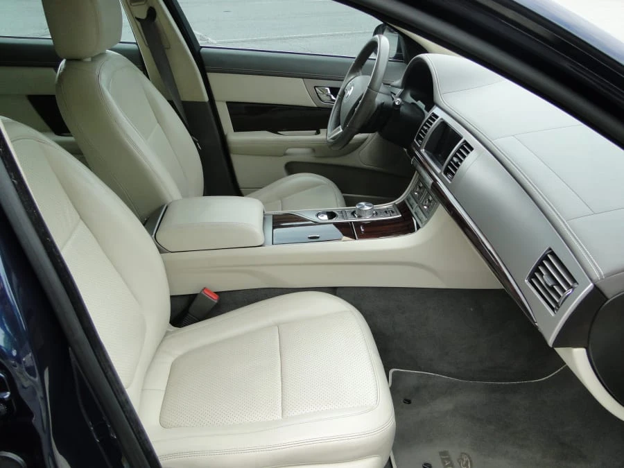 2010 Jaguar X250 XF - Image 5 of 6