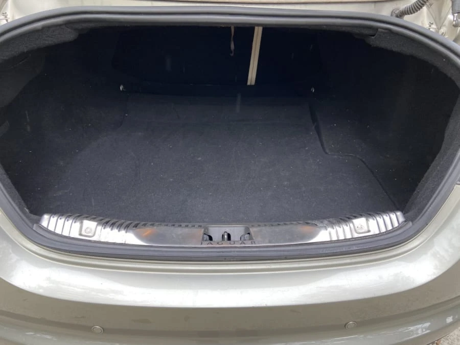 2010 Jaguar X250 XF - Image 8 of 10