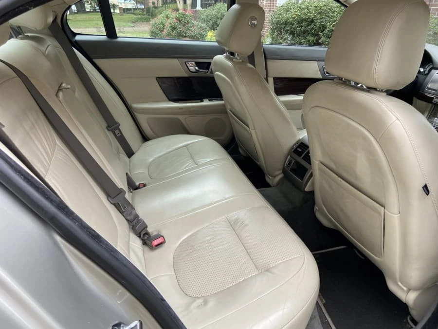 2010 Jaguar X250 XF - Image 10 of 10