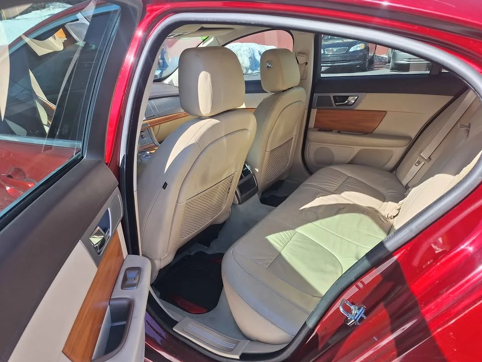 2010 Jaguar X250 XF - Image 8 of 17