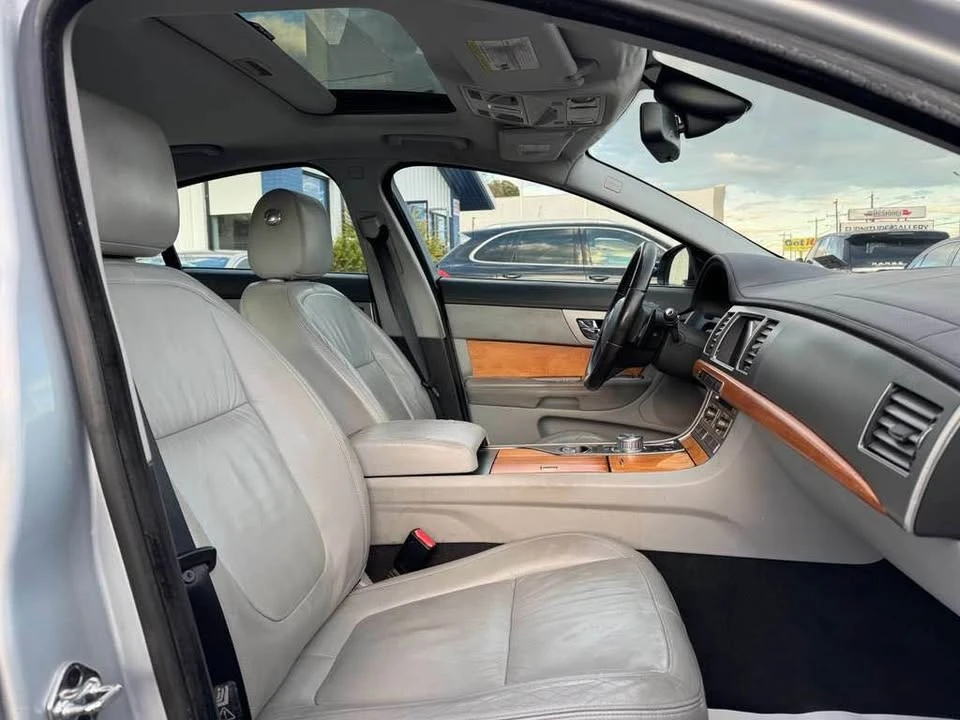 2010 Jaguar X250 XF - Image 15 of 18