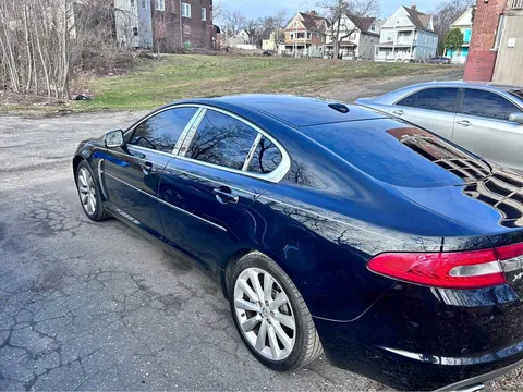 2010 Jaguar XF Sedan