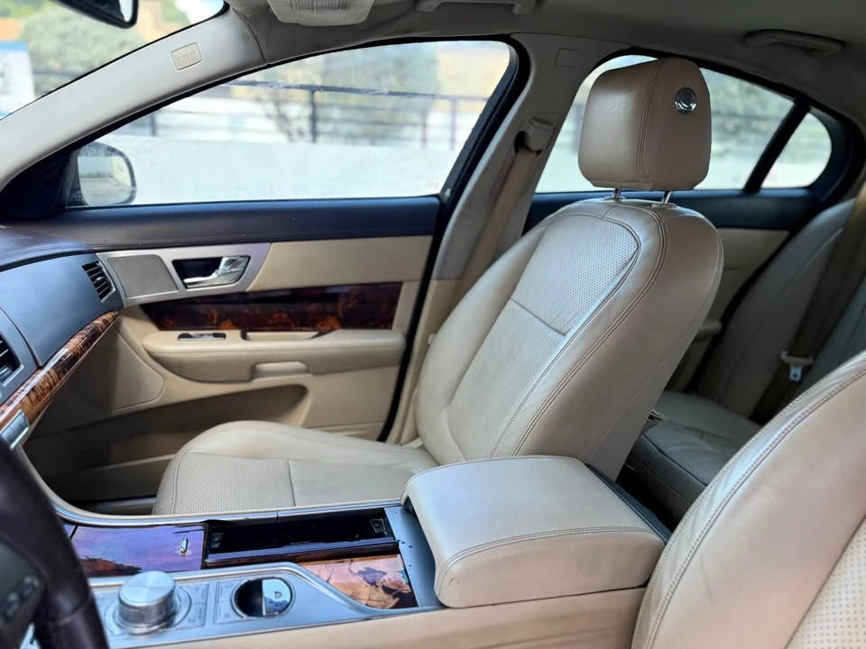2010 Jaguar X250 XF - Image 7 of 12