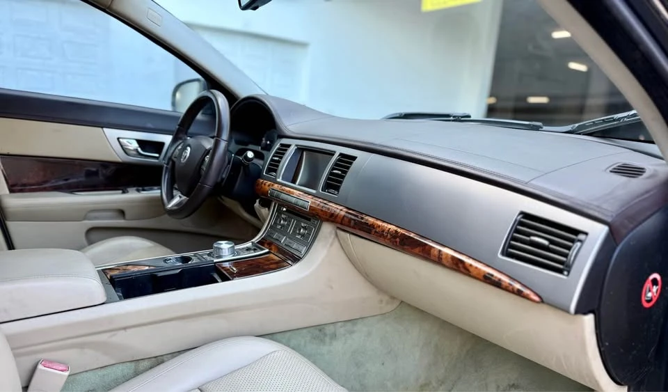 2010 Jaguar X250 XF - Image 9 of 12