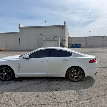 2010 Jaguar XF Sedan 4D