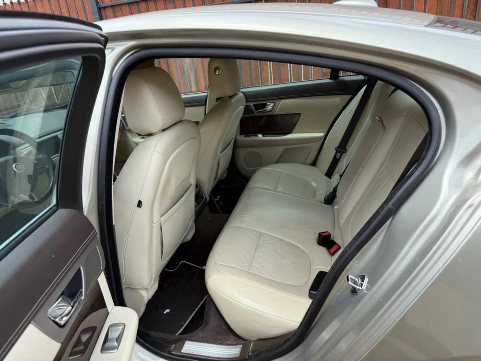 2010 Jaguar X250 XF - Image 4 of 4