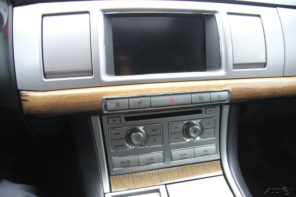 2010 Jaguar X250 XF - Image 17 of 21