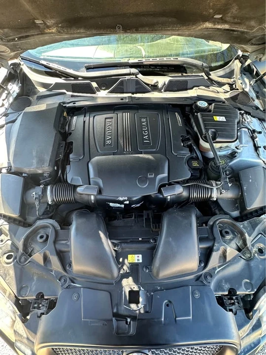 2010 Jaguar X250 XFR - Image 16 of 20