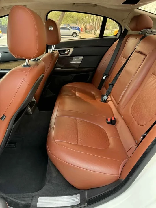 2010 Jaguar X250 XFR - Image 11 of 14