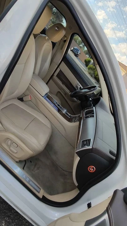 2010 Jaguar X250 XFR - Image 10 of 15