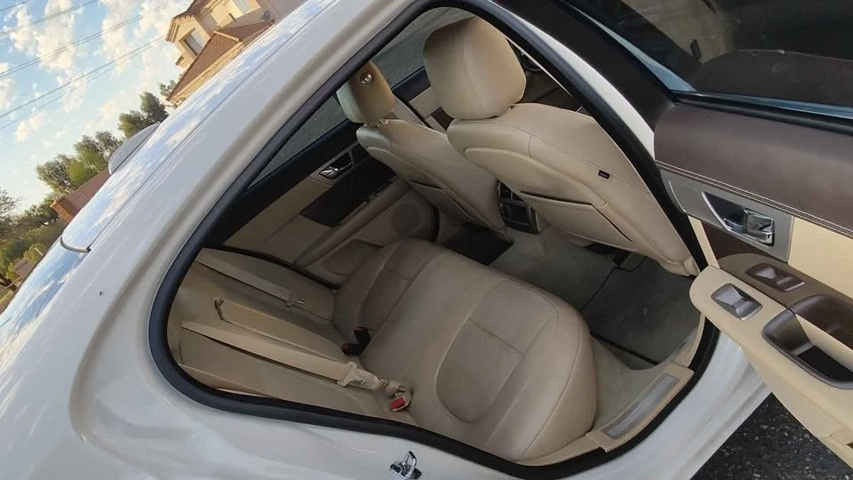 2010 Jaguar X250 XFR - Image 11 of 15