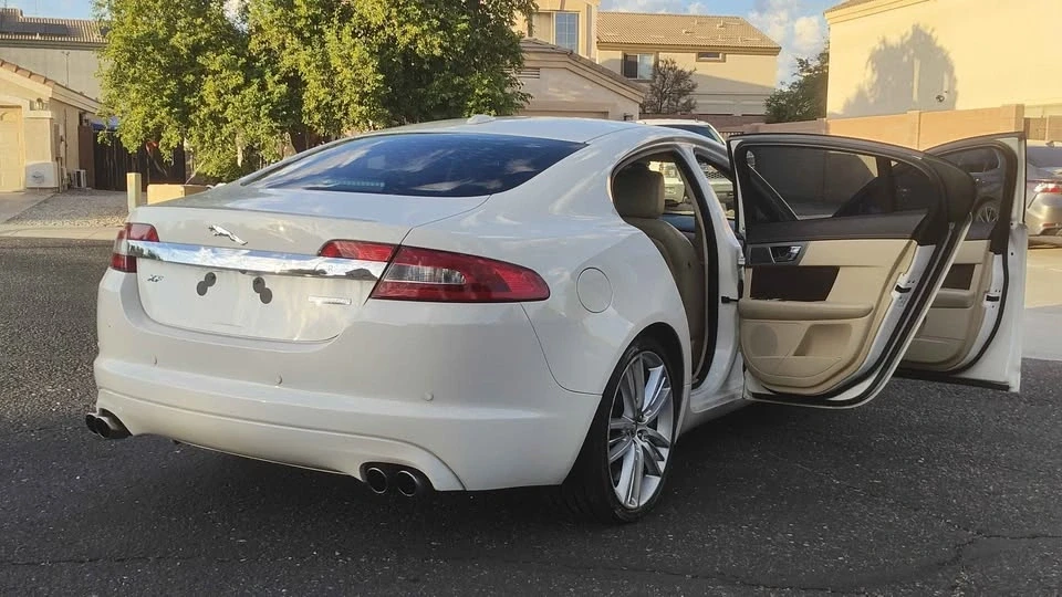 2010 Jaguar X250 XFR - Image 2 of 15