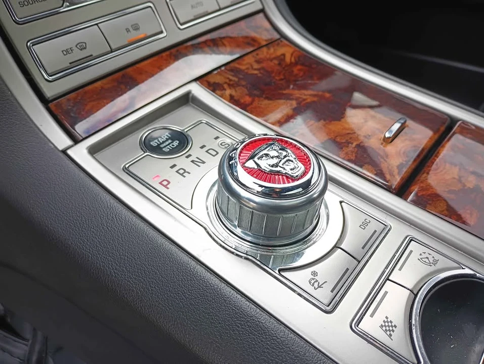 2010 Jaguar X250 XFR - Image 9 of 12