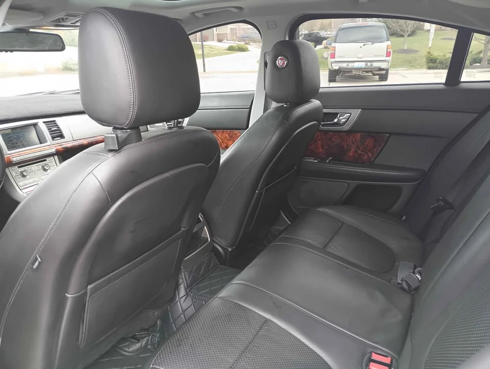 2010 Jaguar X250 XFR - Image 5 of 12