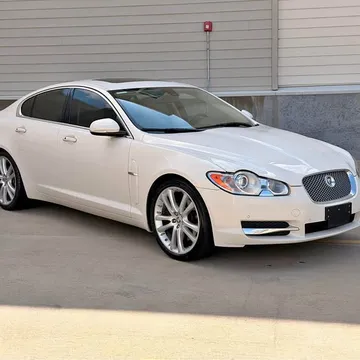 2010 Jaguar XF XF Premium Sedan 4D