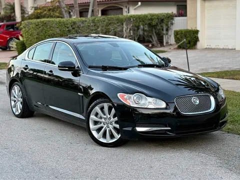 2010 Jaguar XF XF Premium Sedan 4D