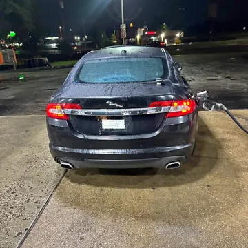 2010 Jaguar XF Sedan 4D