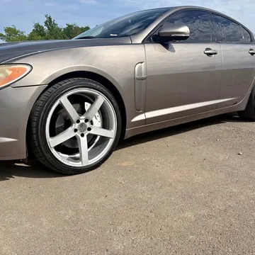 2010 Jaguar XF