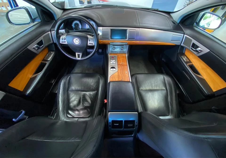 2010 Jaguar X250 XF - Image 10 of 13