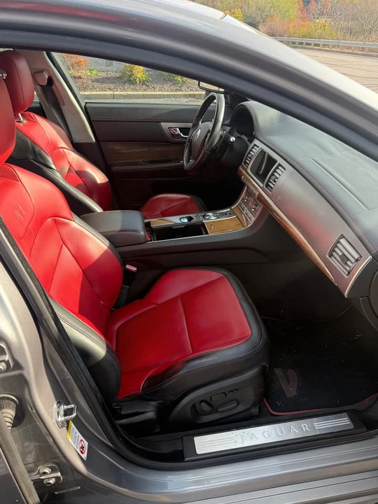 2010 Jaguar X250 XFR - Image 9 of 16