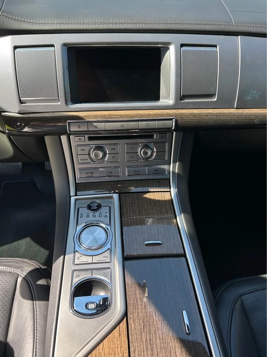 2010 Jaguar X250 XFR - Image 16 of 19