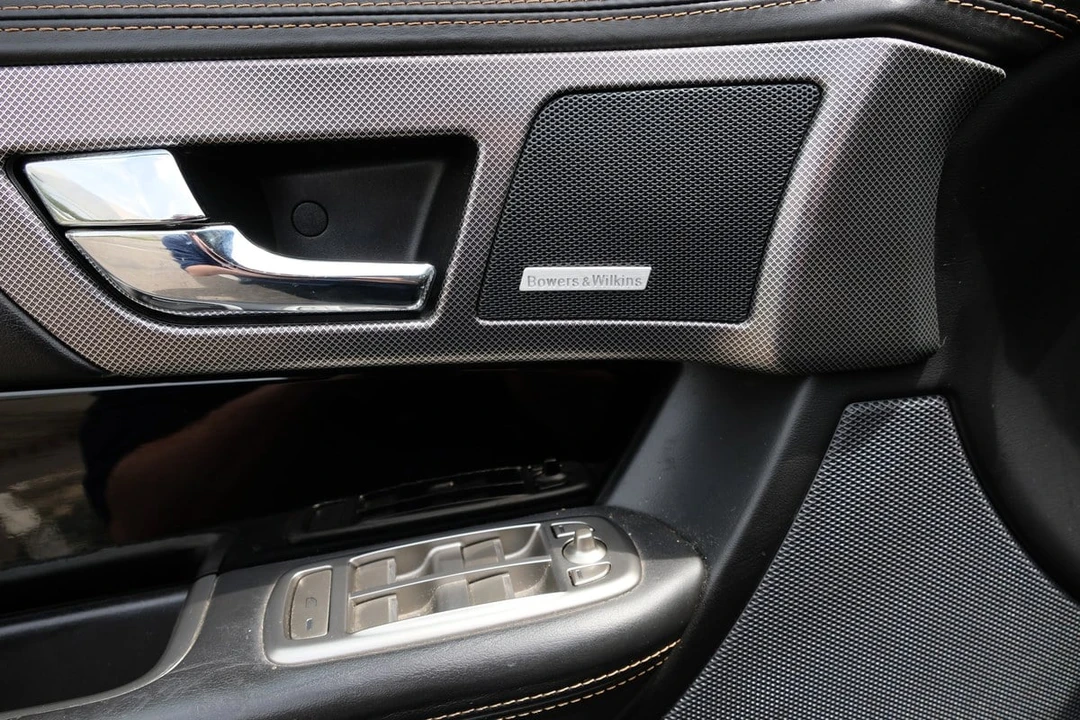 2010 Jaguar X250 XFR - Image 16 of 30