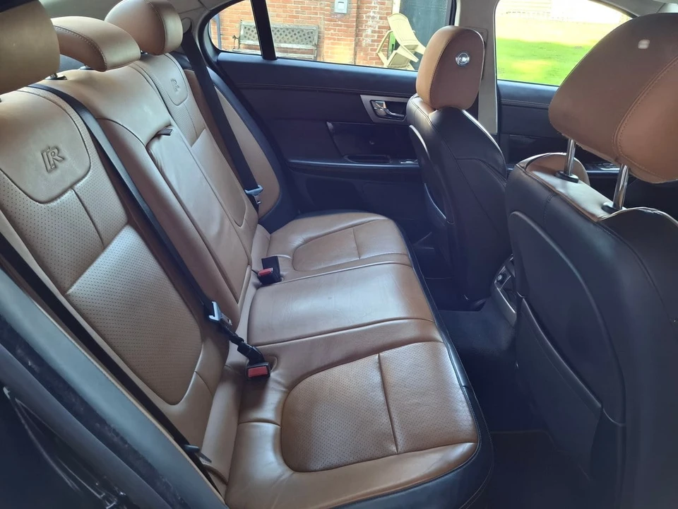 2010 Jaguar X250 XFR - Image 31 of 31
