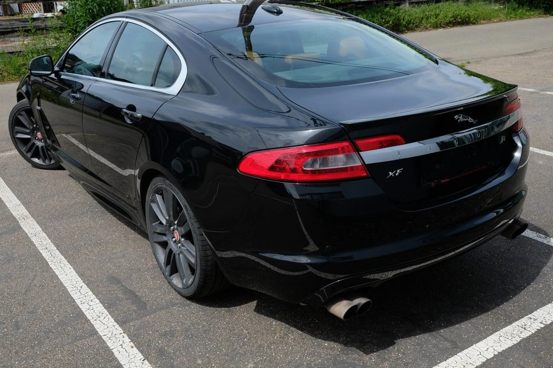 2010 Jaguar X250 XFR - Image 5 of 31