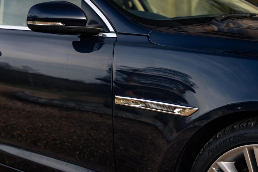 2010 Jaguar X351 XJ - Image 25 of 30