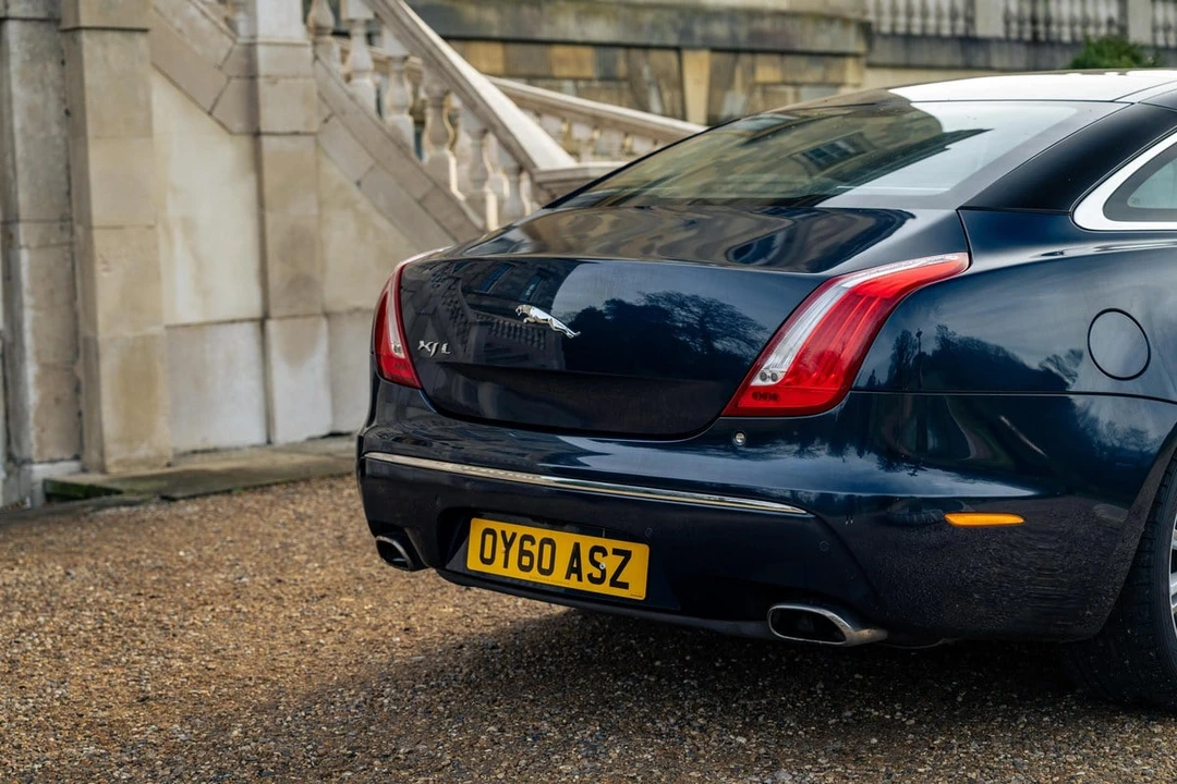 2010 Jaguar X351 XJ - Image 10 of 30