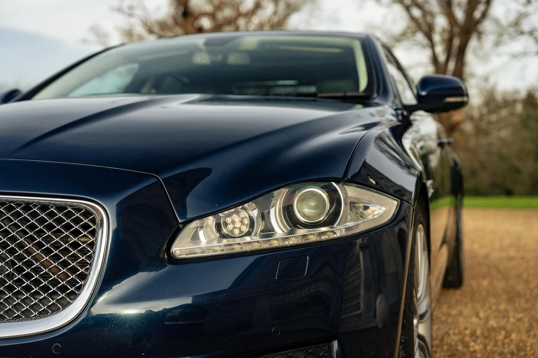 2010 Jaguar X351 XJ - Image 23 of 30
