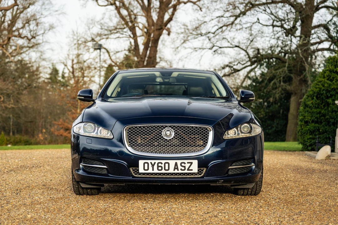 2010 Jaguar X351 XJ - Image 5 of 30