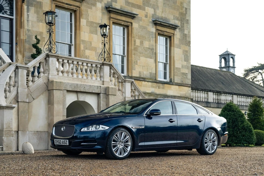 2010 Jaguar X351 XJ - Image 29 of 30