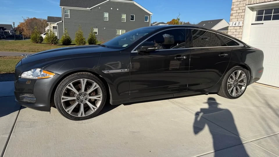 2010 Jaguar XJ Series 4 - Image 2 of 20