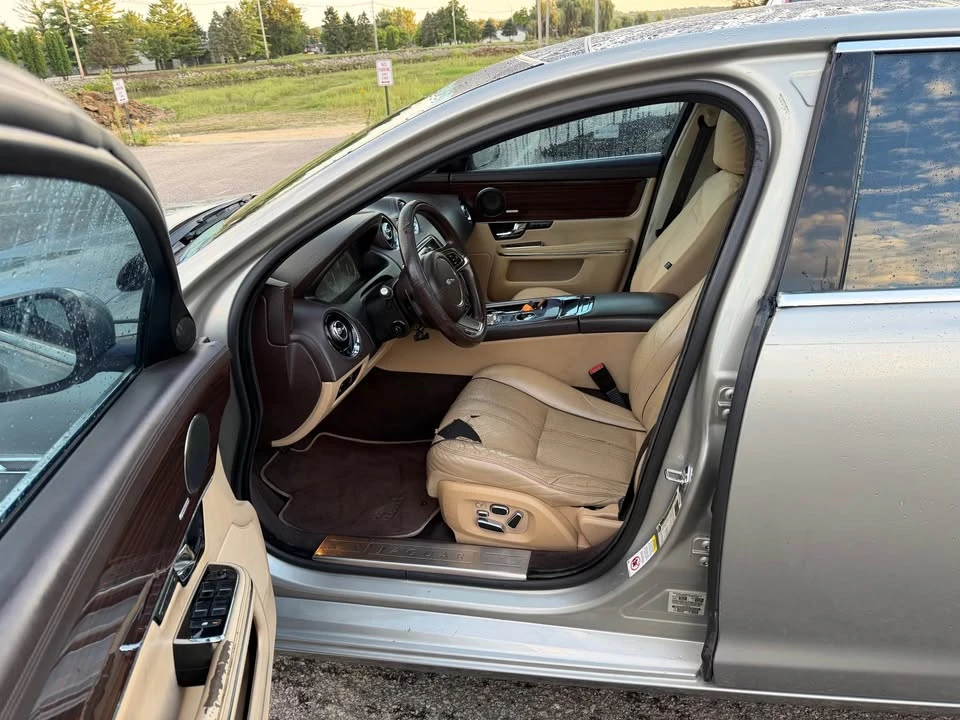 2010 Jaguar X351 XJ - Image 9 of 13