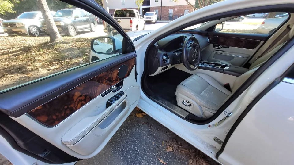 2010 Jaguar X351 XJ - Image 7 of 11