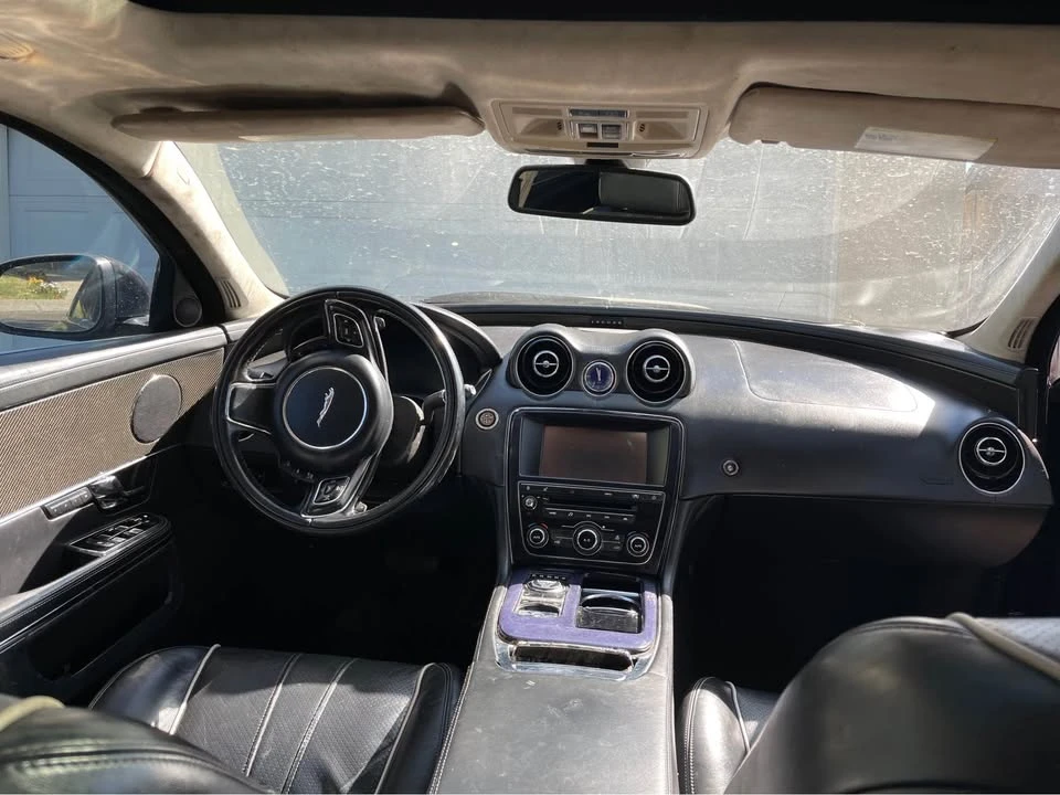 2010 Jaguar X351 XJ - Image 6 of 10