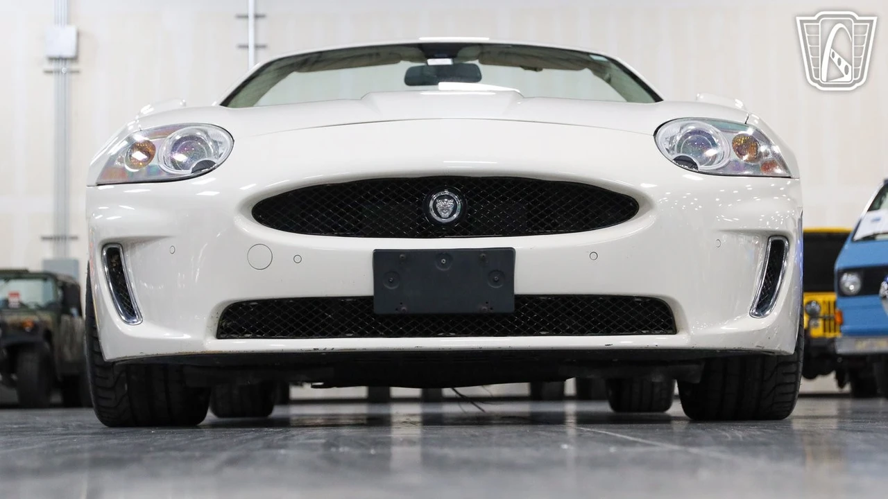 2010 Jaguar X150 XK - Image 7 of 21