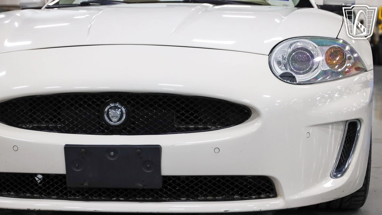 2010 Jaguar X150 XK - Image 11 of 21