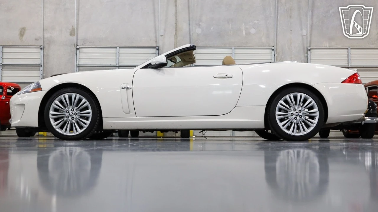 2010 Jaguar X150 XK - Image 14 of 21