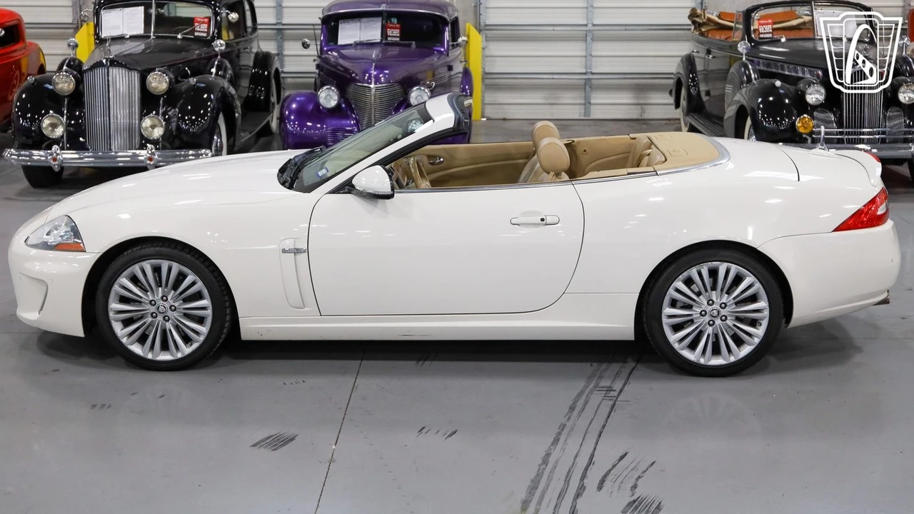 2010 Jaguar X150 XK - Image 12 of 21
