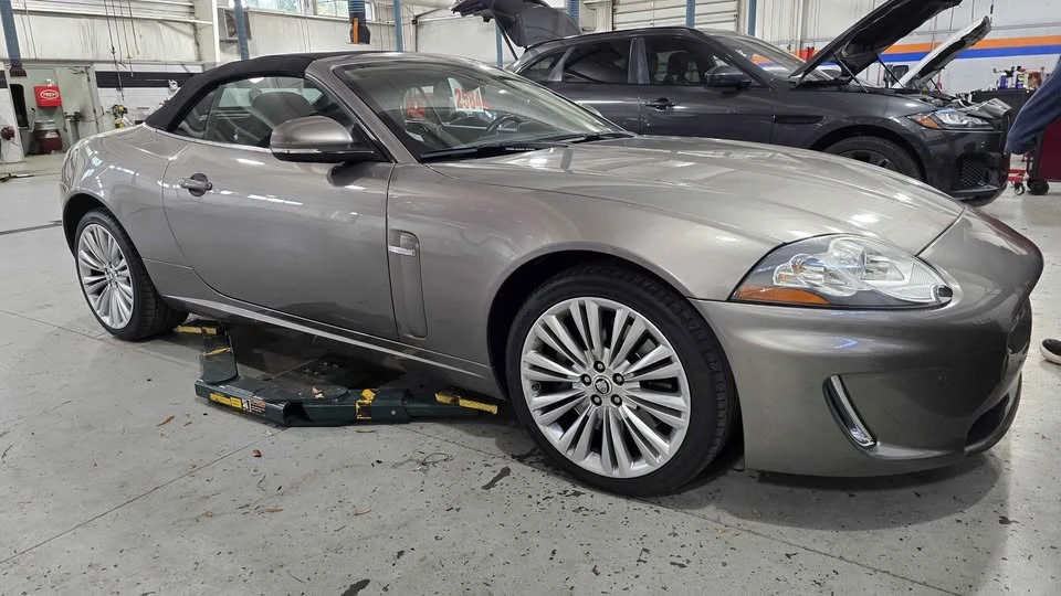 2010 Jaguar X150 XK - Image 2 of 12