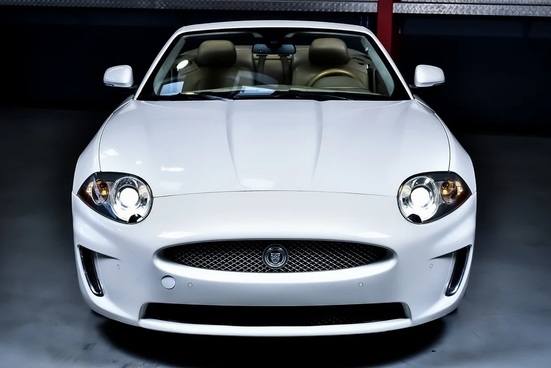 2010 Jaguar X150 XK - Image 3 of 30