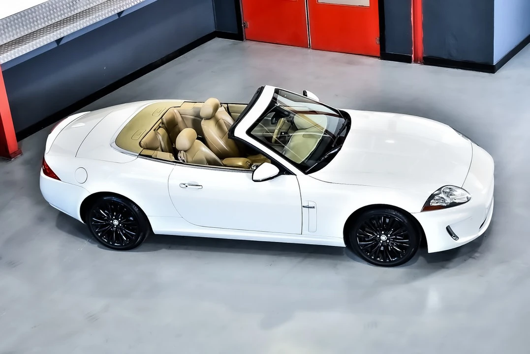 2010 Jaguar X150 XK - Image 15 of 30