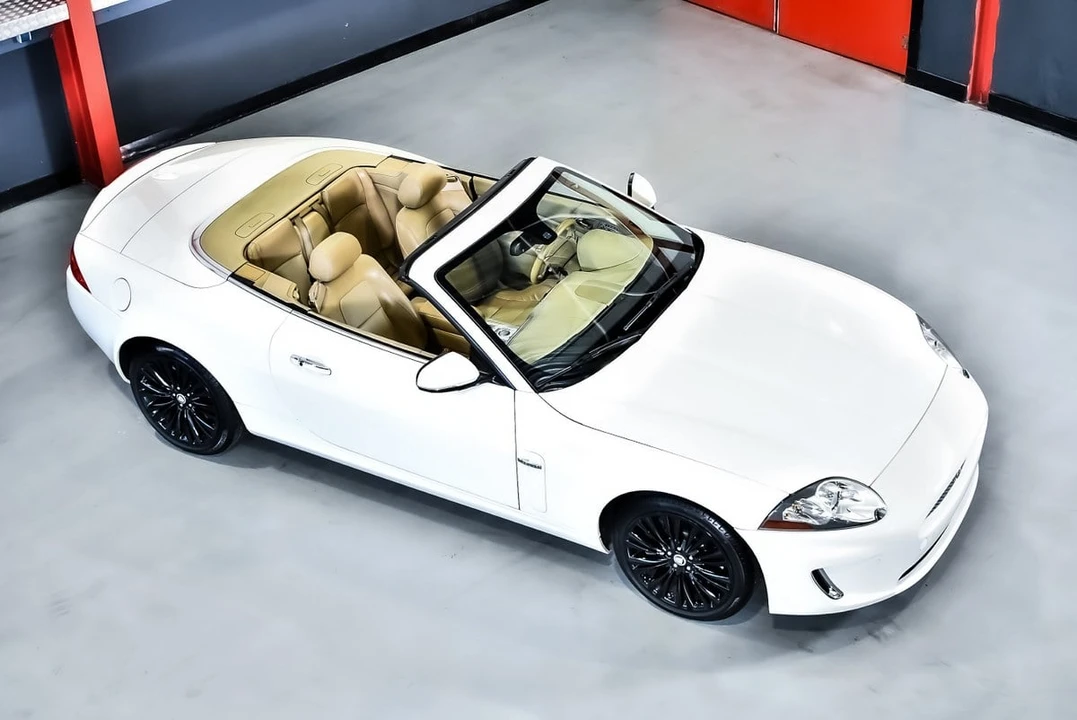 2010 Jaguar X150 XK - Image 14 of 30
